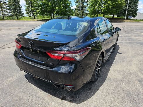 Used 2024 Toyota Camry SE FWD image 6