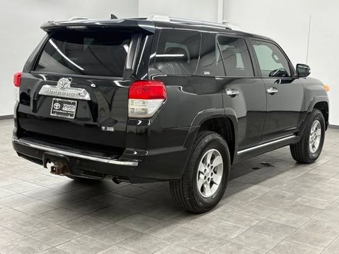 Used 2011 Toyota 4Runner SR5 w/ Convenience Pkg AWD/4WD image 2