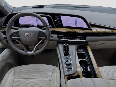 Used 2021 Cadillac Escalade ESV Sport Platinum AWD/4WD image 15