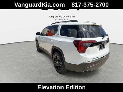 Used 2023 GMC Acadia SLT w/ Elevation Edition FWD image 7