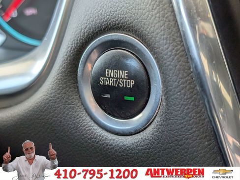 Used 2020 Chevrolet Traverse LT w/ LT Premium Package image 27