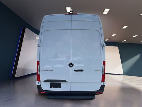 New 2025 Mercedes-Benz Sprinter 2500 image 3