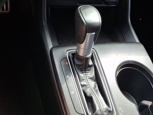 Used 2025 Honda Civic Sport image 14