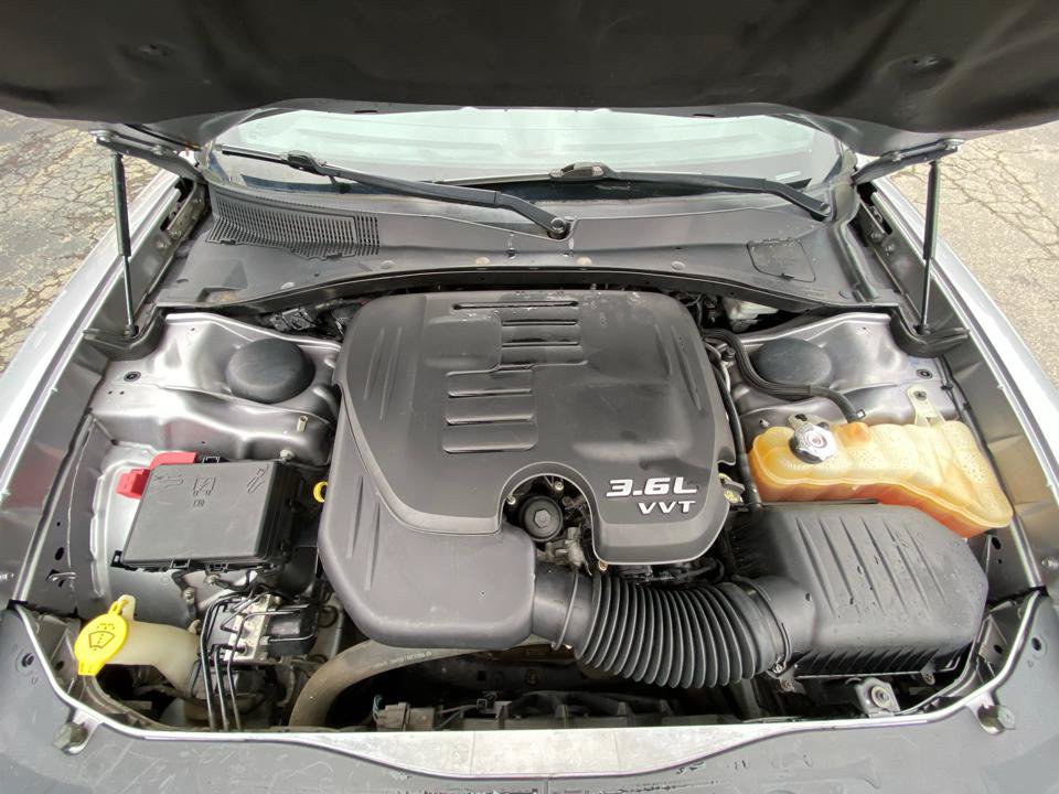 Used 2013 Dodge Charger SE w/ Connectivity Group RWD image 19