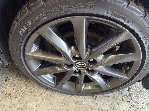 Used 2018 MAZDA MAZDA3 Touring FWD image 35