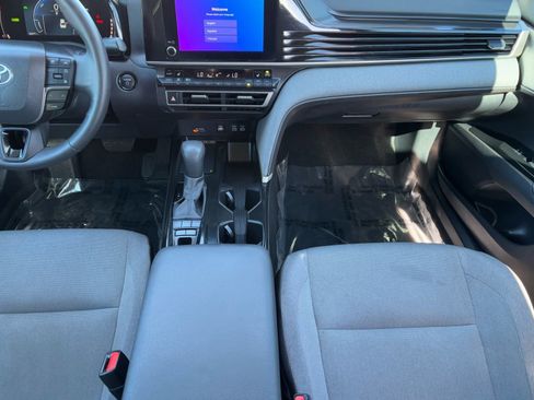 Certified 2025 Toyota Camry LE w/ Convenience Package image 17
