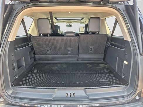Used 2022 Ford Expedition Max XLT AWD/4WD image 6