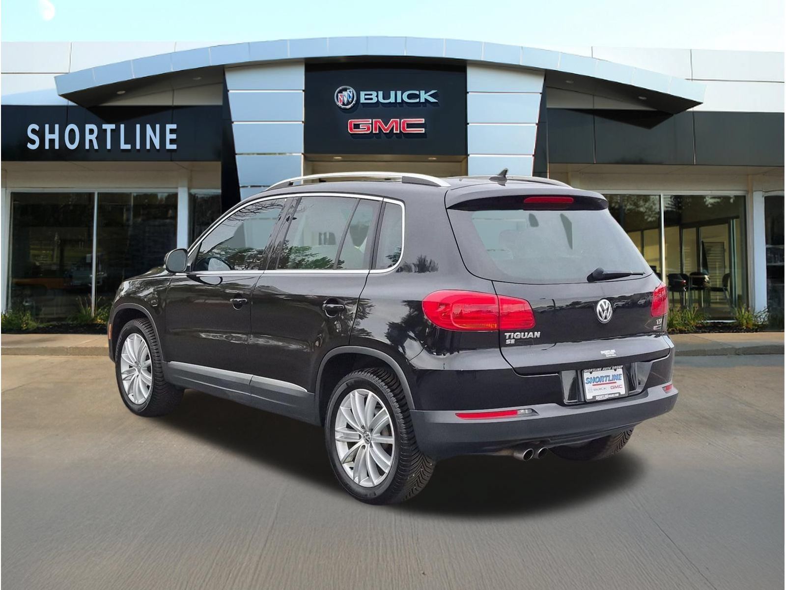 Used 2016 Volkswagen Tiguan SE AWD/4WD image 5