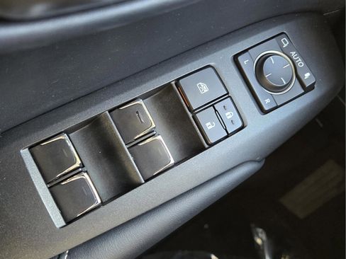 Used 2019 Lexus NX 300h AWD image 18