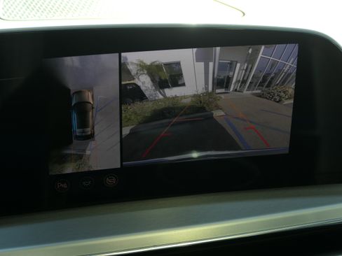 Certified 2023 Cadillac Lyriq 2WD image 22