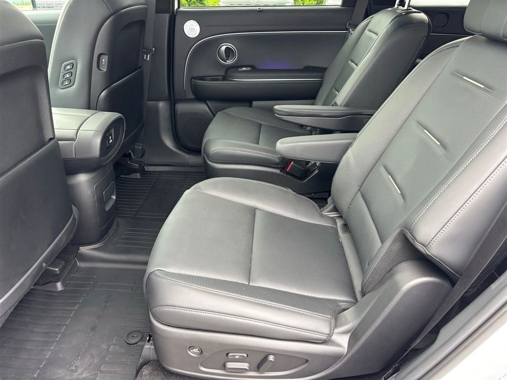 Used 2026 Hyundai Palisade Calligraphy FWD image 15