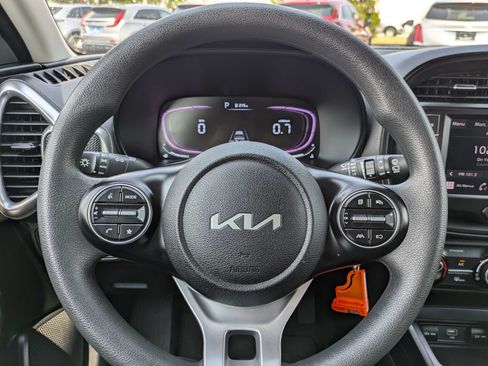 Used 2024 Kia Soul LX w/ Option Group 015 FWD image 19