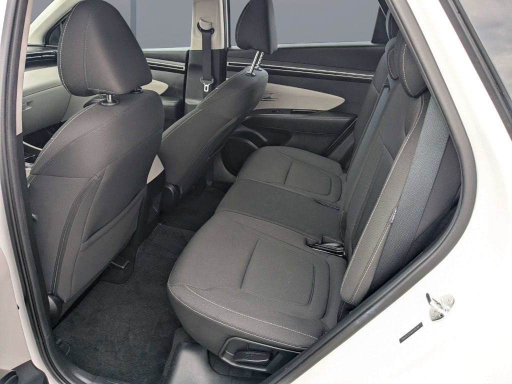 Certified 2024 Hyundai Tucson SE FWD image 18