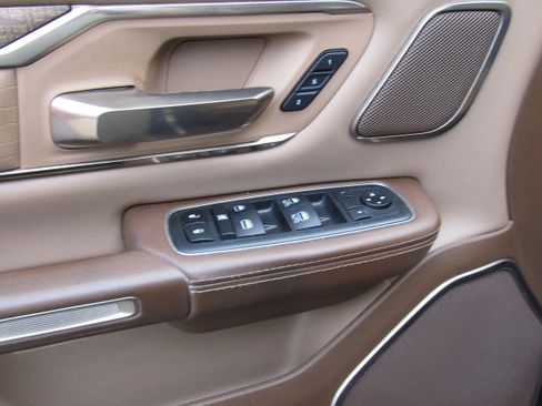 Used 2019 RAM 1500 Limited image 23