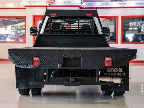 Used 2018 Ford F550 2WD Regular Cab Super Duty image 8