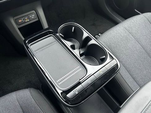 New 2025 Hyundai Ioniq 5 SE image 20