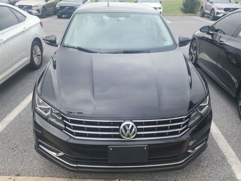 Used 2016 Volkswagen Passat 1.8T S FWD image 1