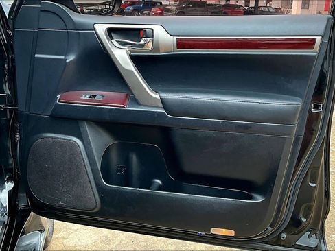 Used 2019 Lexus GX 460 Luxury image 23
