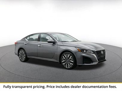 Used 2025 Nissan Altima 2.5 SV