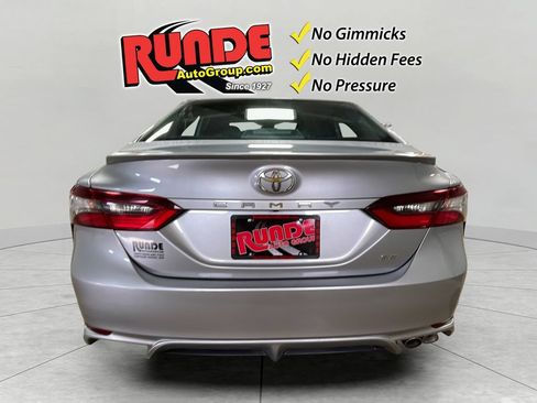 Used 2024 Toyota Camry SE FWD image 5