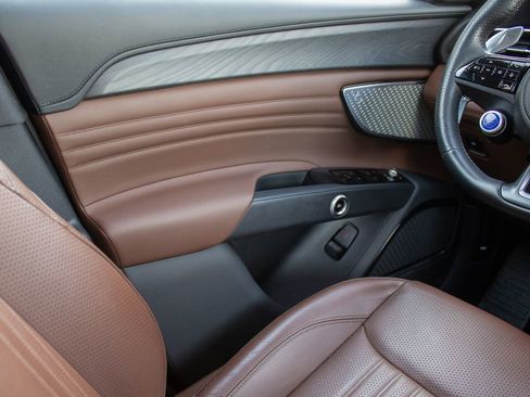 Used 2024 Maserati Grecale GT AWD/4WD image 19