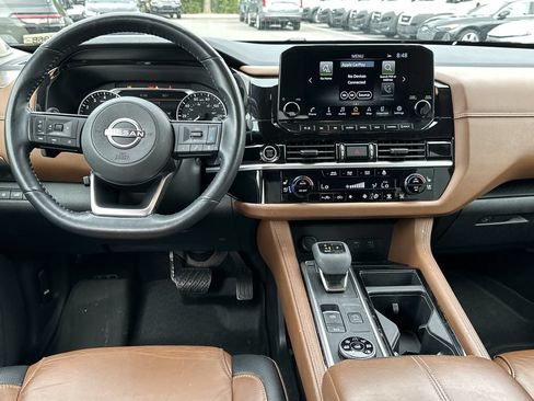 Used 2022 Nissan Pathfinder Platinum AWD/4WD image 10