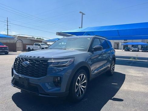 New 2026 Ford Explorer ST-Line RWD image 2