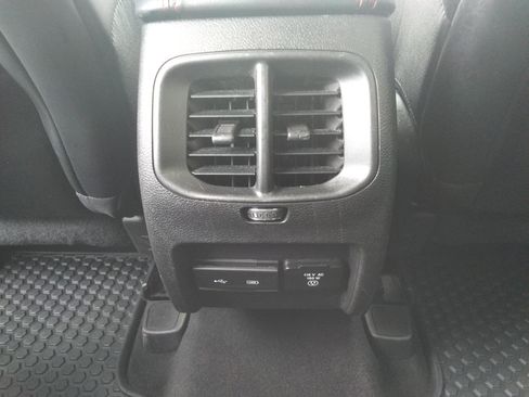 Used 2020 Jeep Cherokee Trailhawk w/ Cold Weather Group AWD/4WD image 11