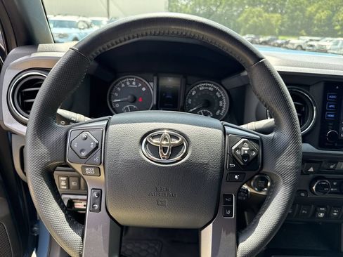 Used 2018 Toyota Tacoma TRD Pro AWD/4WD image 23