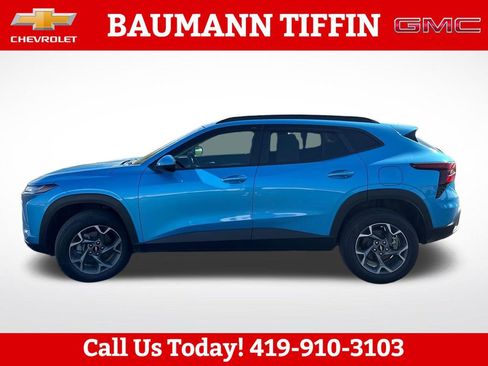Used 2025 Chevrolet Trax LT w/ LT Convenience Package FWD image 6