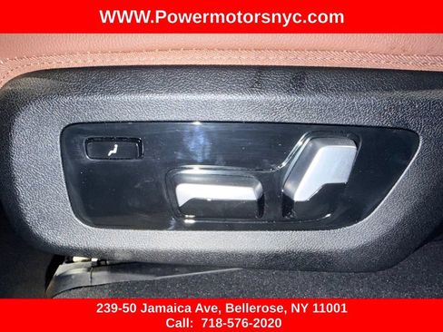 Used 2021 BMW X7 xDrive40i w/ Premium Package AWD/4WD image 55