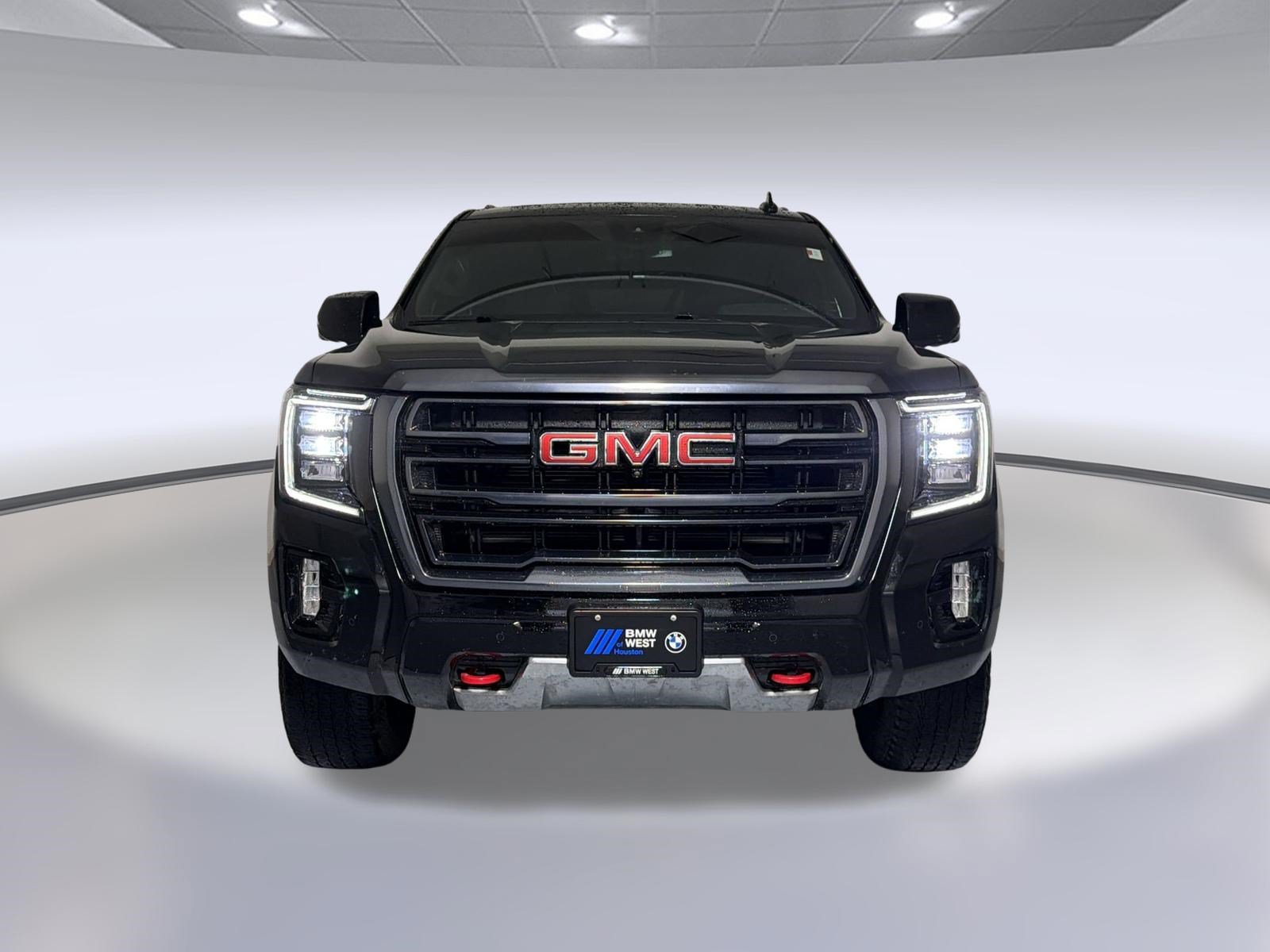 Used 2024 GMC Yukon AT4 w/ AT4 Premium Package AWD/4WD image 6