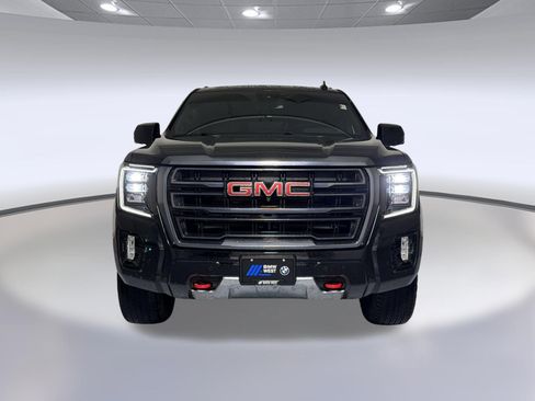 Used 2024 GMC Yukon AT4 w/ AT4 Premium Package AWD/4WD image 6