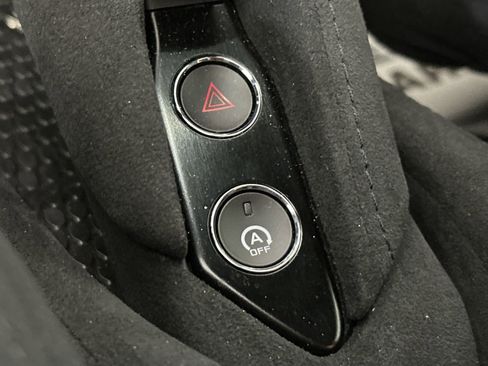 Used 2024 McLaren 750S image 22