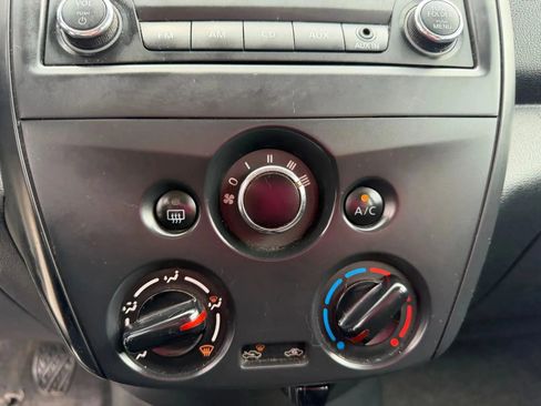 Used 2015 Nissan Versa S FWD image 18