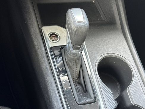 Used 2025 Nissan Altima 2.5 SV FWD image 30