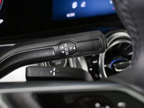 New 2026 Mercedes-Benz GLB 250 image 14