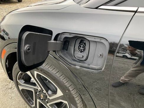 New 2026 Chevrolet Equinox EV LT image 27