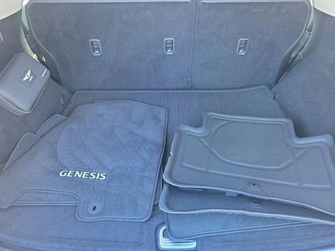 Used 2024 Genesis GV70 2.5T w/ Advanced Package AWD/4WD image 8