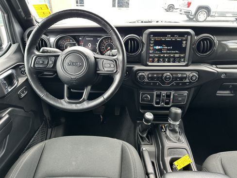 Used 2021 Jeep Wrangler Unlimited Sport AWD/4WD image 16