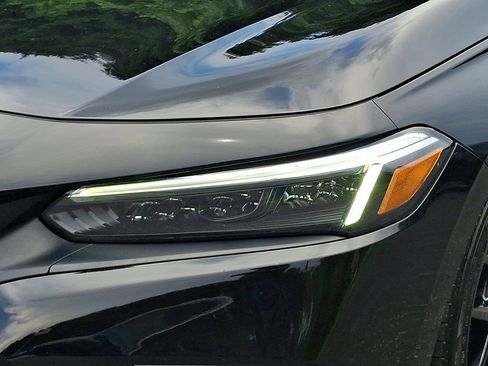 Used 2024 Honda Civic Sport image 9