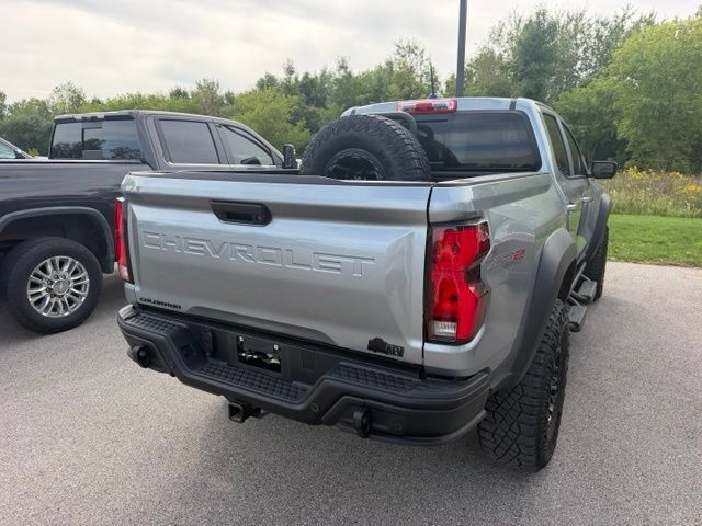 Used 2024 Chevrolet Colorado ZR2 w/ ZR2 Bison Edition AWD/4WD image 7