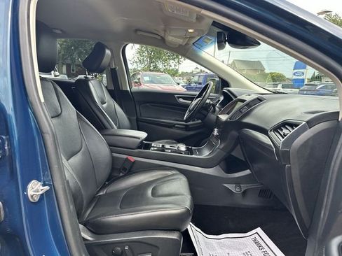 Used 2020 Ford Edge Titanium AWD/4WD image 27