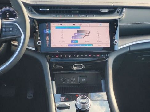 New 2026 Jeep Grand Cherokee L Limited image 17