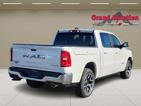New 2026 RAM 1500 Laramie AWD/4WD image 5
