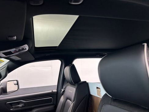 New 2026 RAM 1500 Laramie AWD/4WD image 10