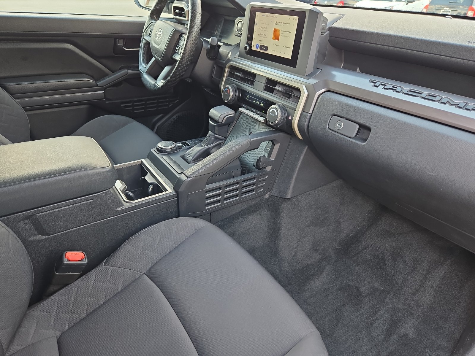 Certified 2025 Toyota Tacoma SR5 AWD/4WD image 14