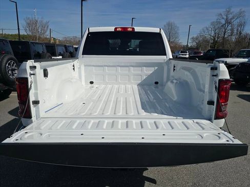 New 2026 RAM 2500 Tradesman w/ Chrome Appearance Group AWD/4WD image 8