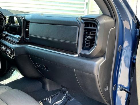 Used 2024 GMC Sierra 1500 SLE AWD/4WD image 16