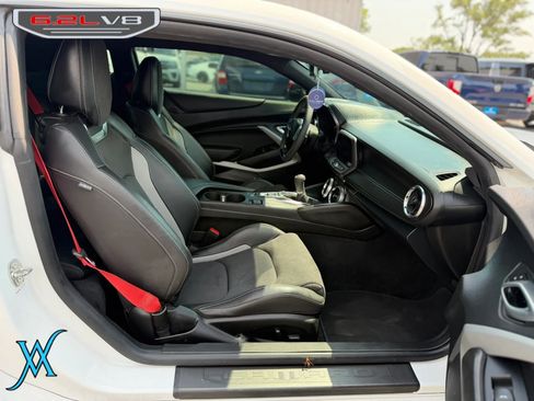 Used 2022 Chevrolet Camaro SS RWD image 16